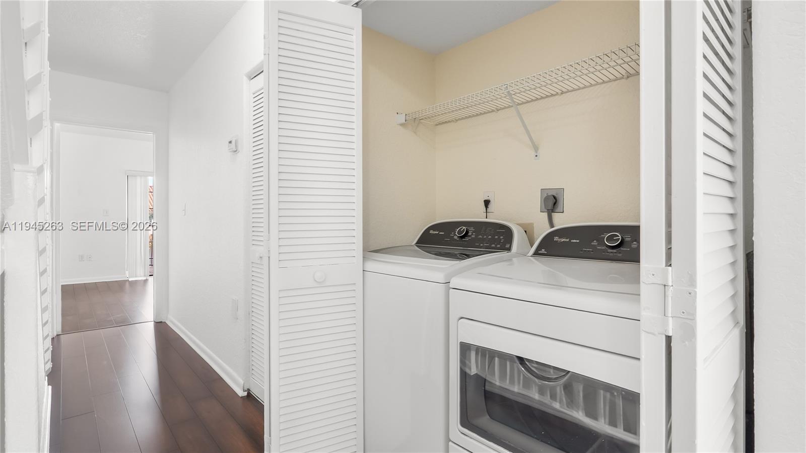 LAKEVIEW TWHS AT CALIF CL - Residential