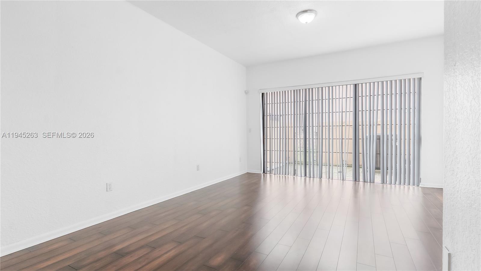 LAKEVIEW TWHS AT CALIF CL - Residential