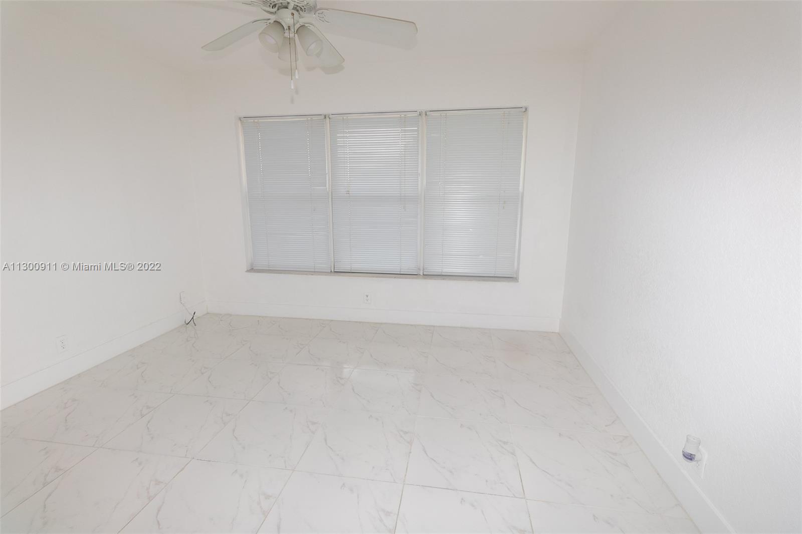 OAKLAND POINTE CONDO - Residential Lease