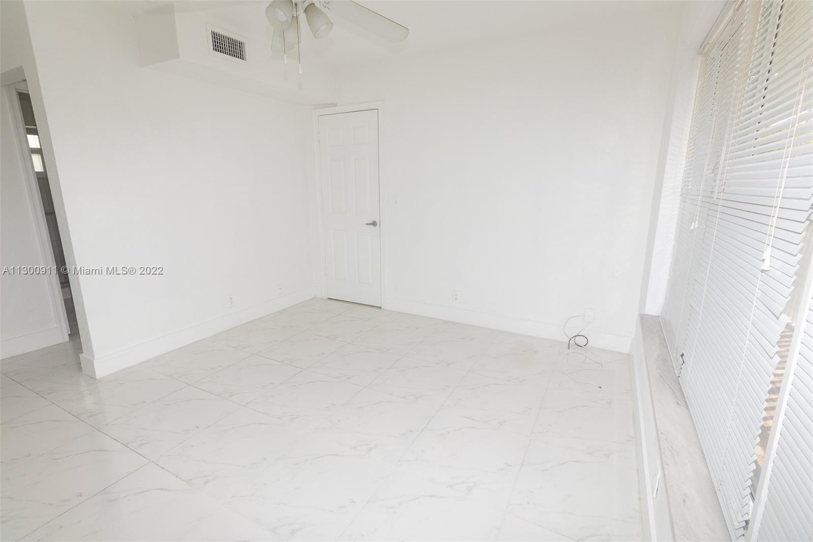 OAKLAND POINTE CONDO - Residential Lease