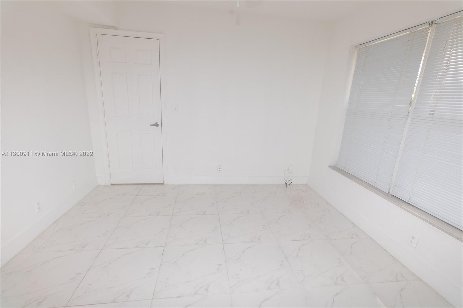 OAKLAND POINTE CONDO - Residential Lease