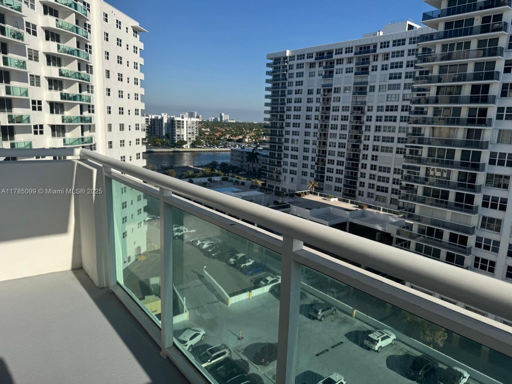 Photo of 3001 S Ocean Dr #1009, Hollywood, FL 33019 (MLS # A11785099)