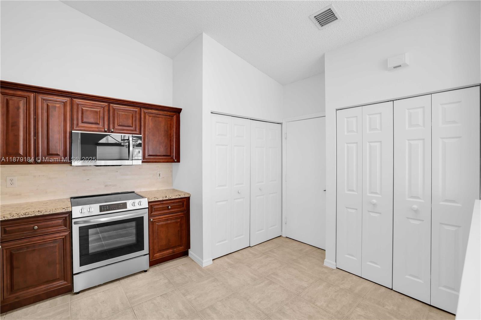 FLORAL LAKES PH 3 AND 4 - Residential