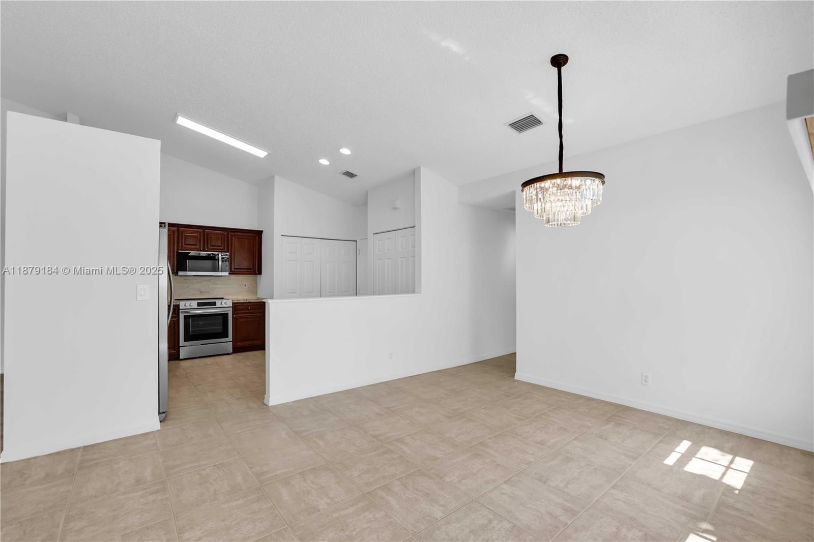 FLORAL LAKES PH 3 AND 4 - Residential