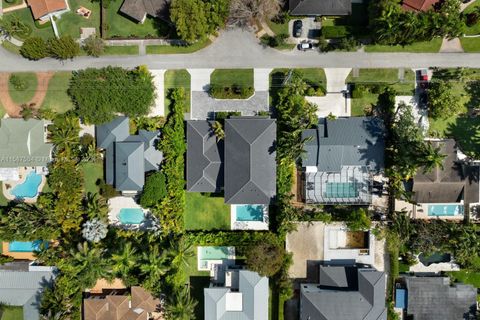 Single Family Residence in Miami FL 6240 84 ST St 47.jpg