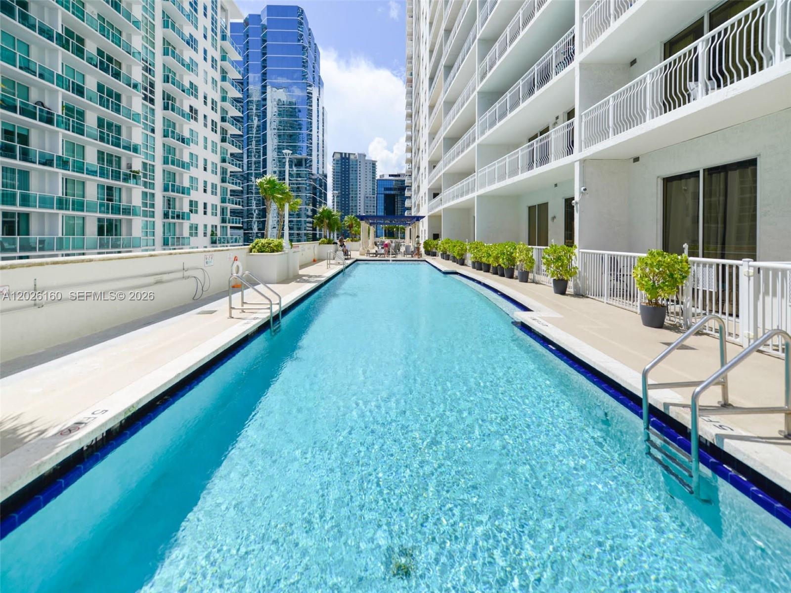 THE CLUB AT BRICKELL BAY - Residential