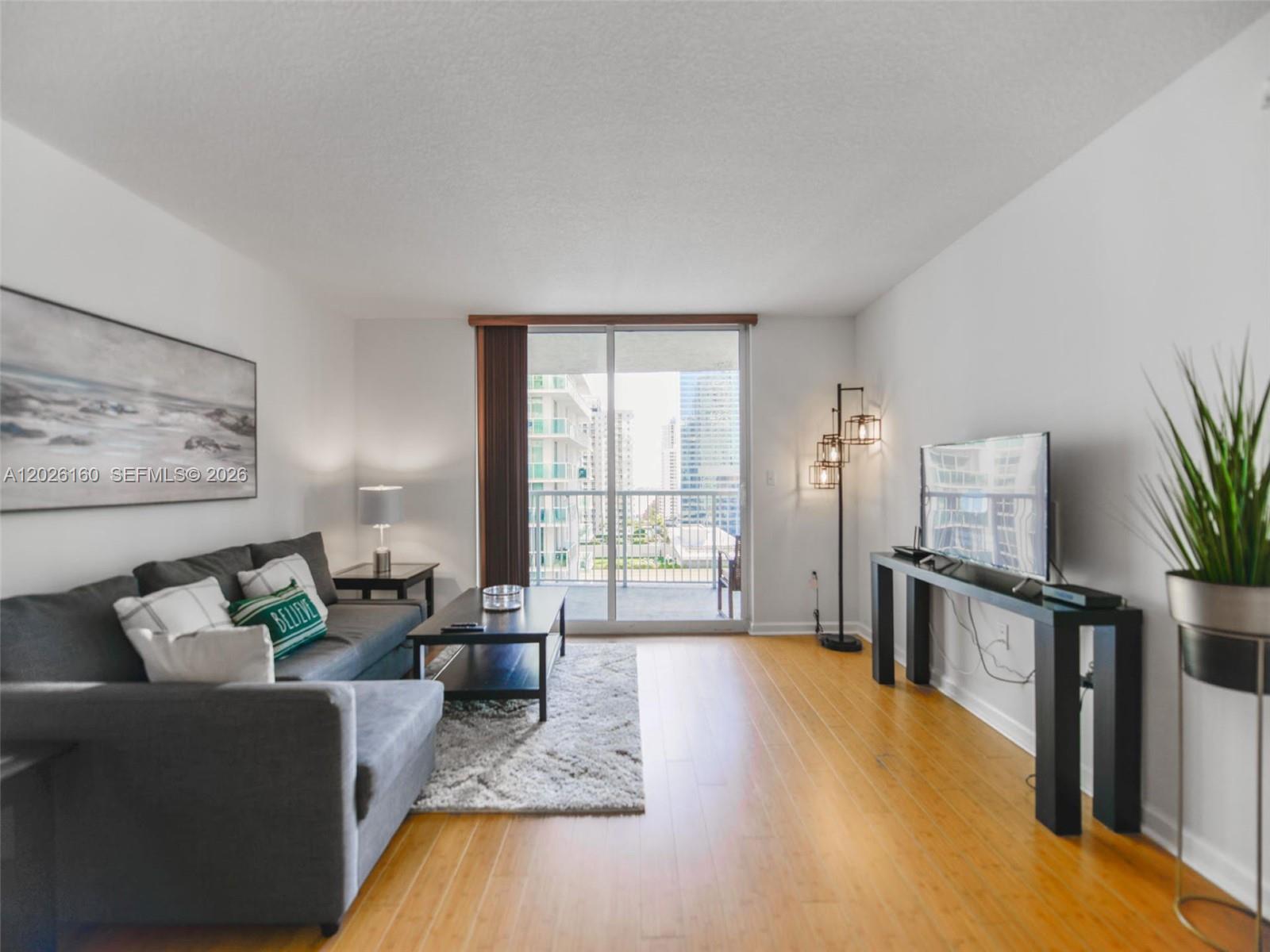 THE CLUB AT BRICKELL BAY - Residential