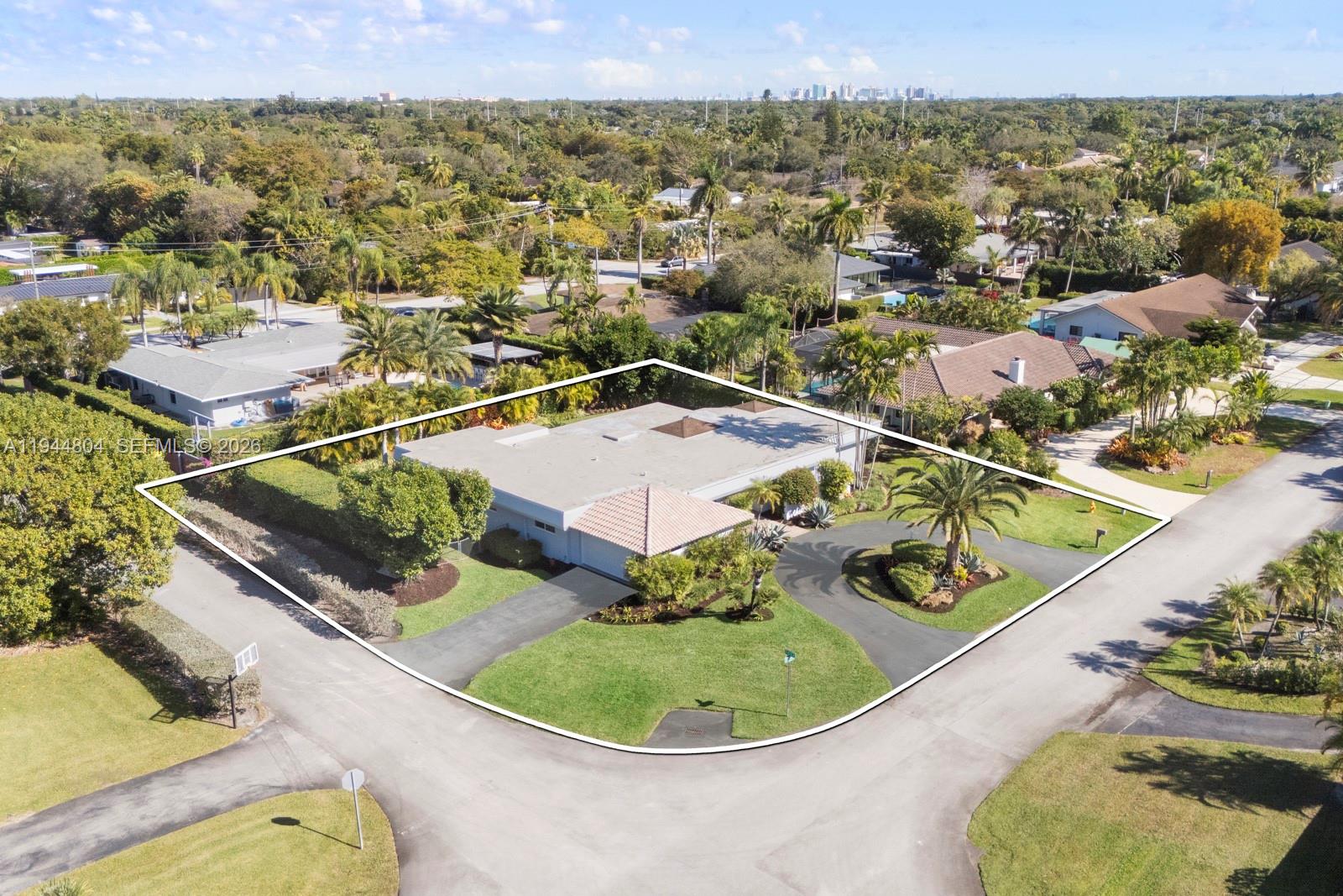 PINE NEEDLE MANORS - Residential