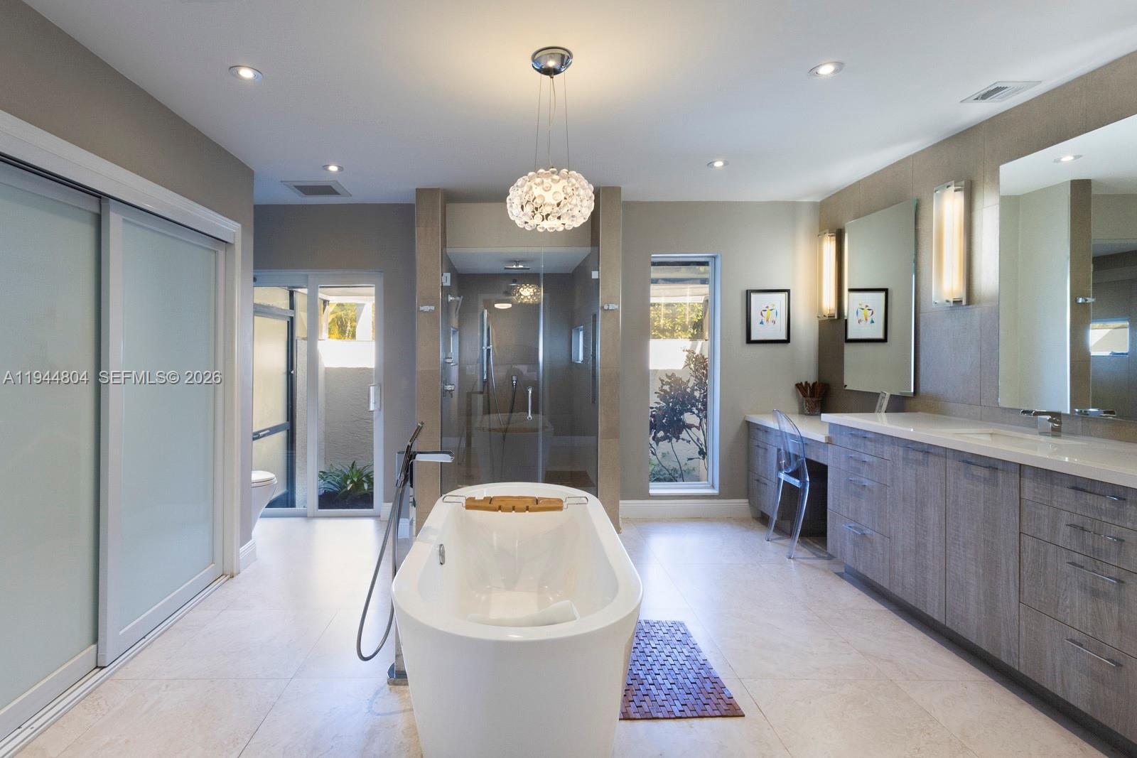 PINE NEEDLE MANORS - Residential