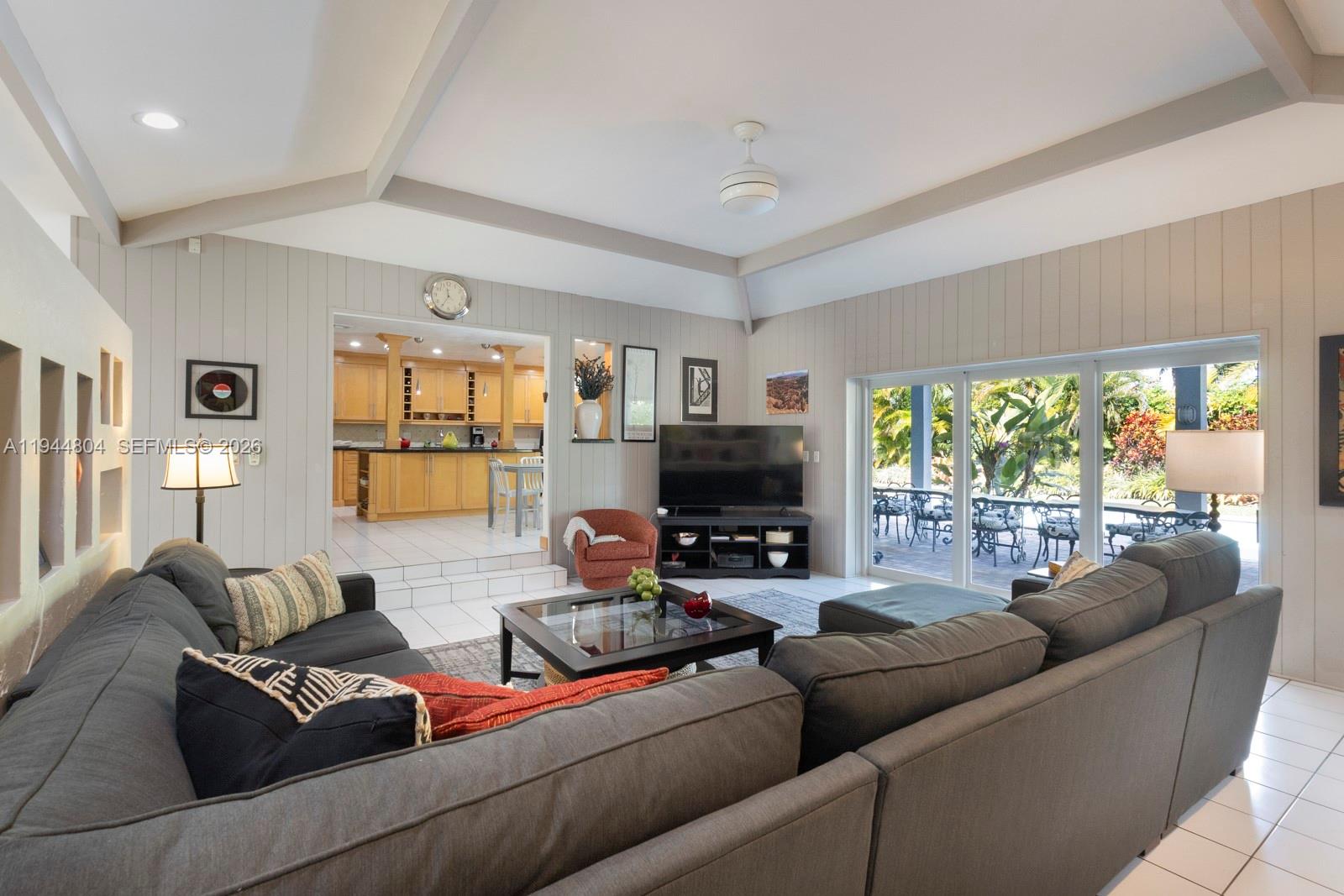 PINE NEEDLE MANORS - Residential