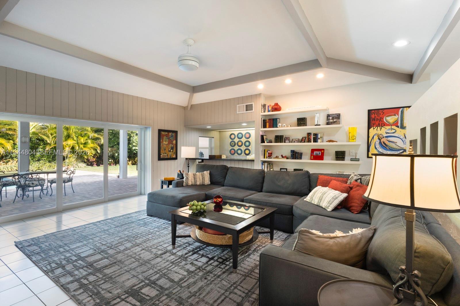 PINE NEEDLE MANORS - Residential