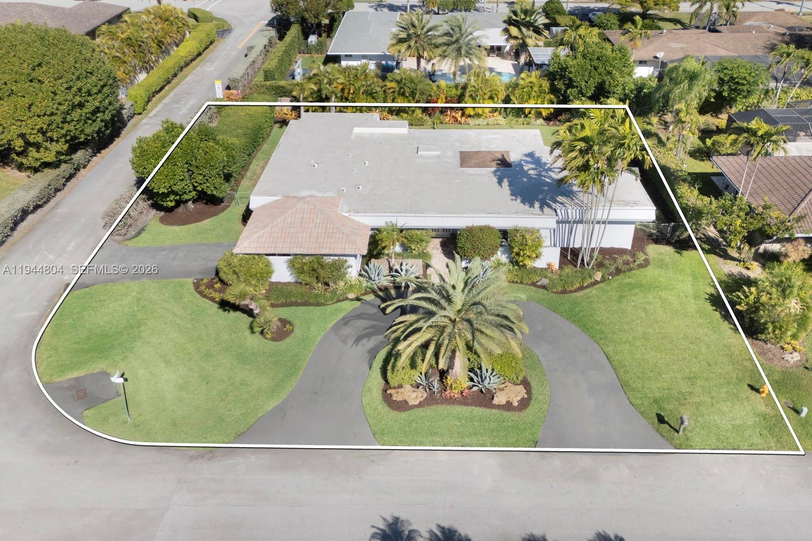 PINE NEEDLE MANORS - Residential