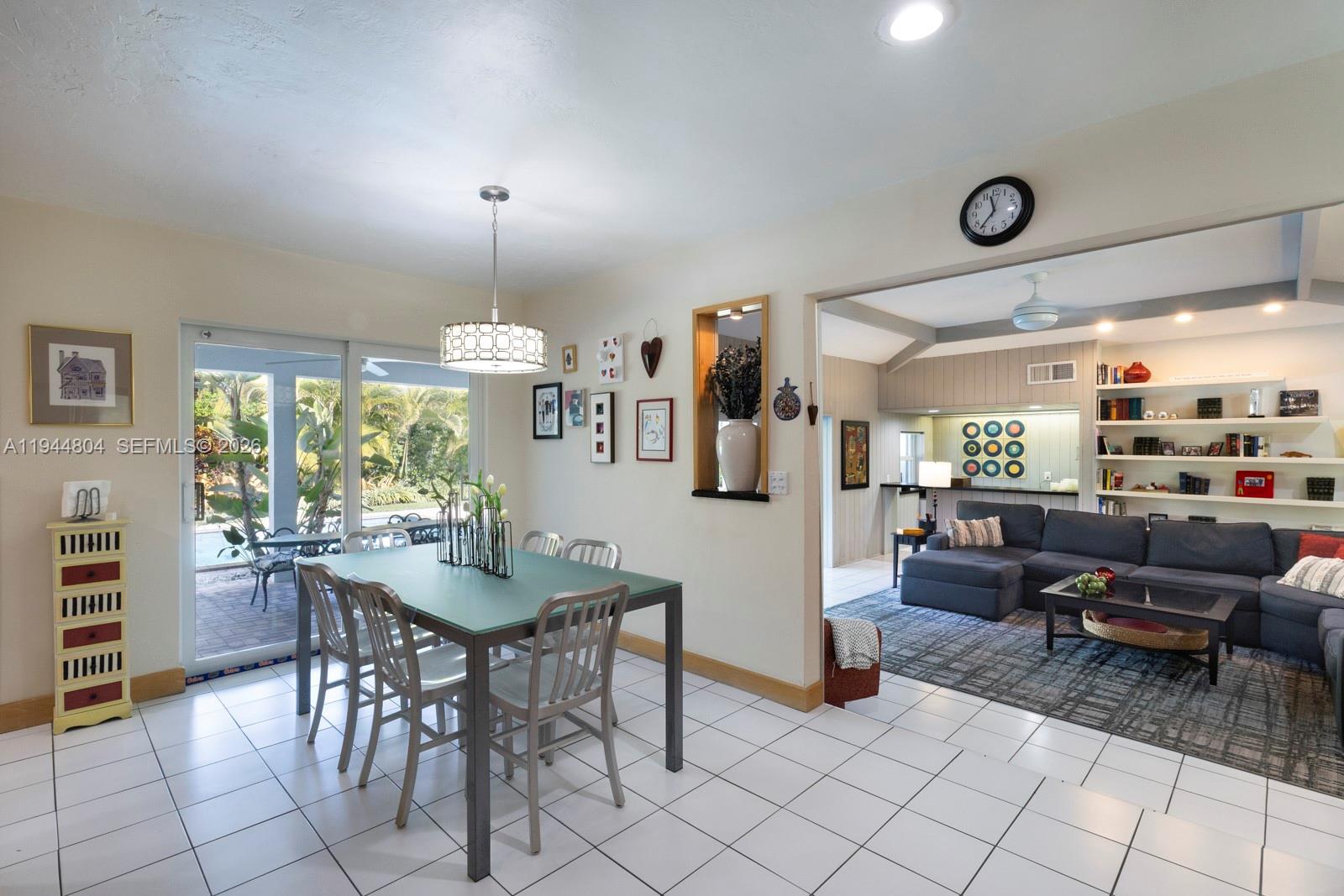 PINE NEEDLE MANORS - Residential