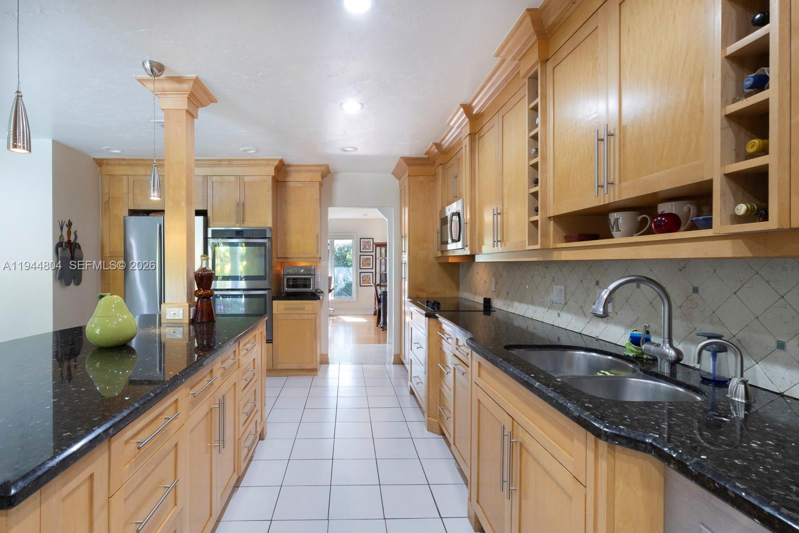 PINE NEEDLE MANORS - Residential