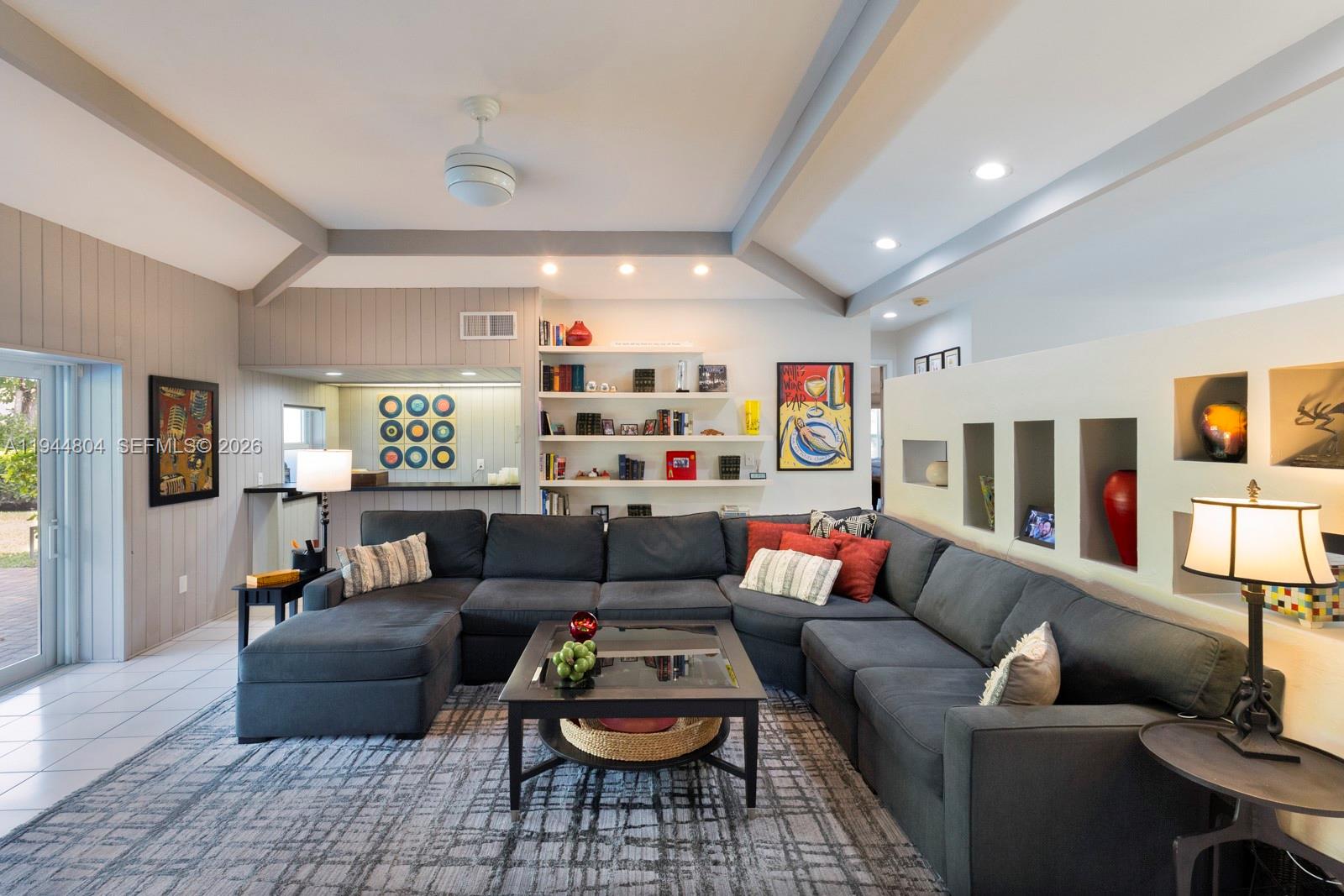 PINE NEEDLE MANORS - Residential