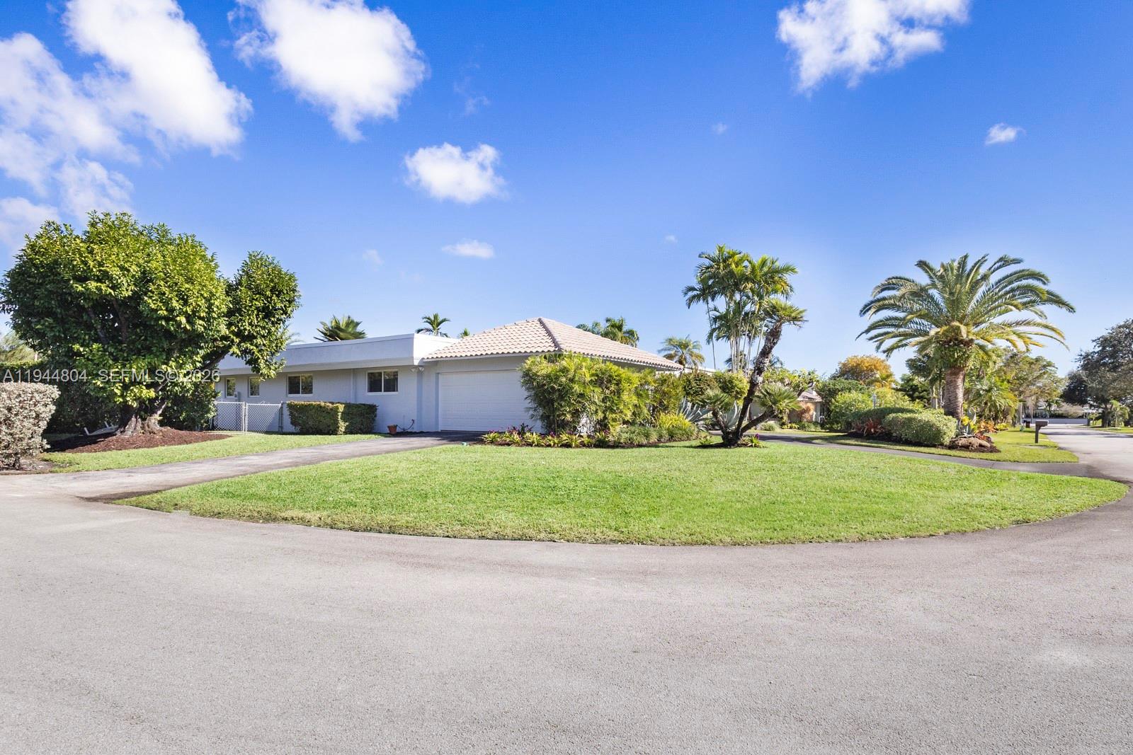 PINE NEEDLE MANORS - Residential