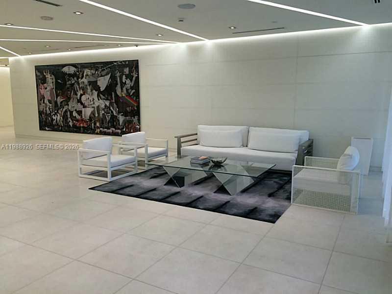 Baltus HOUSE - Residential Lease