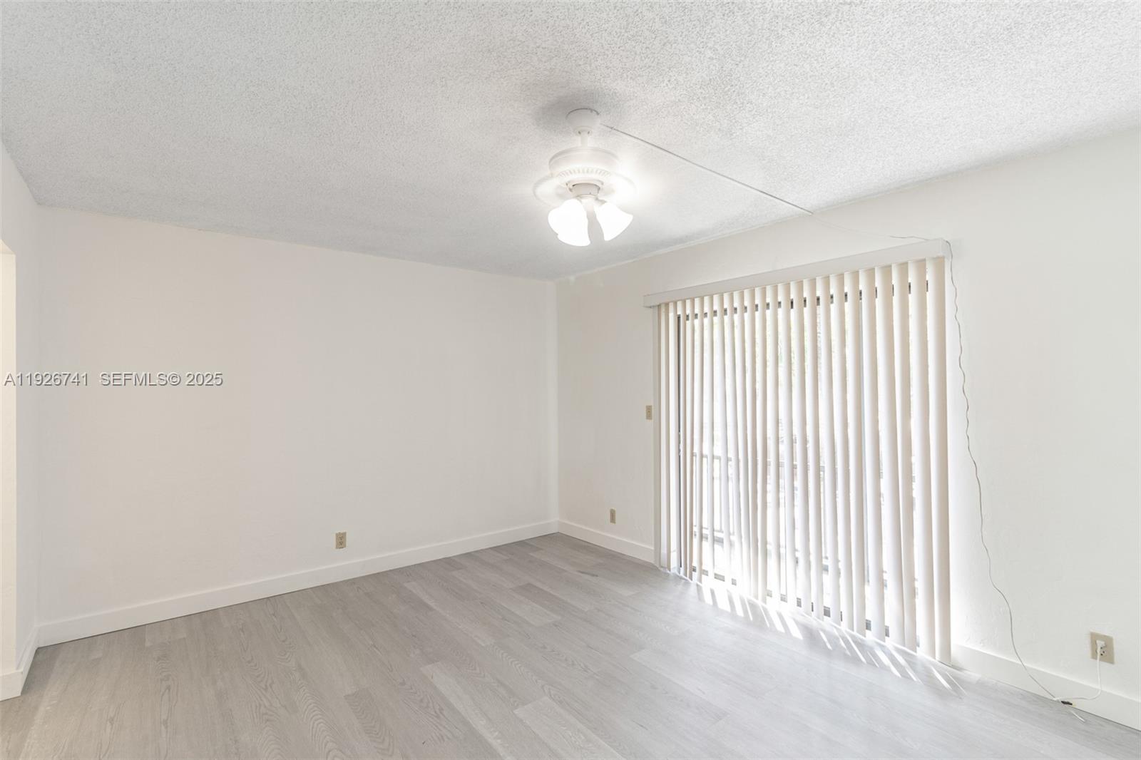 VILLAGE TOWNHOUSES NO TWO - Residential Lease