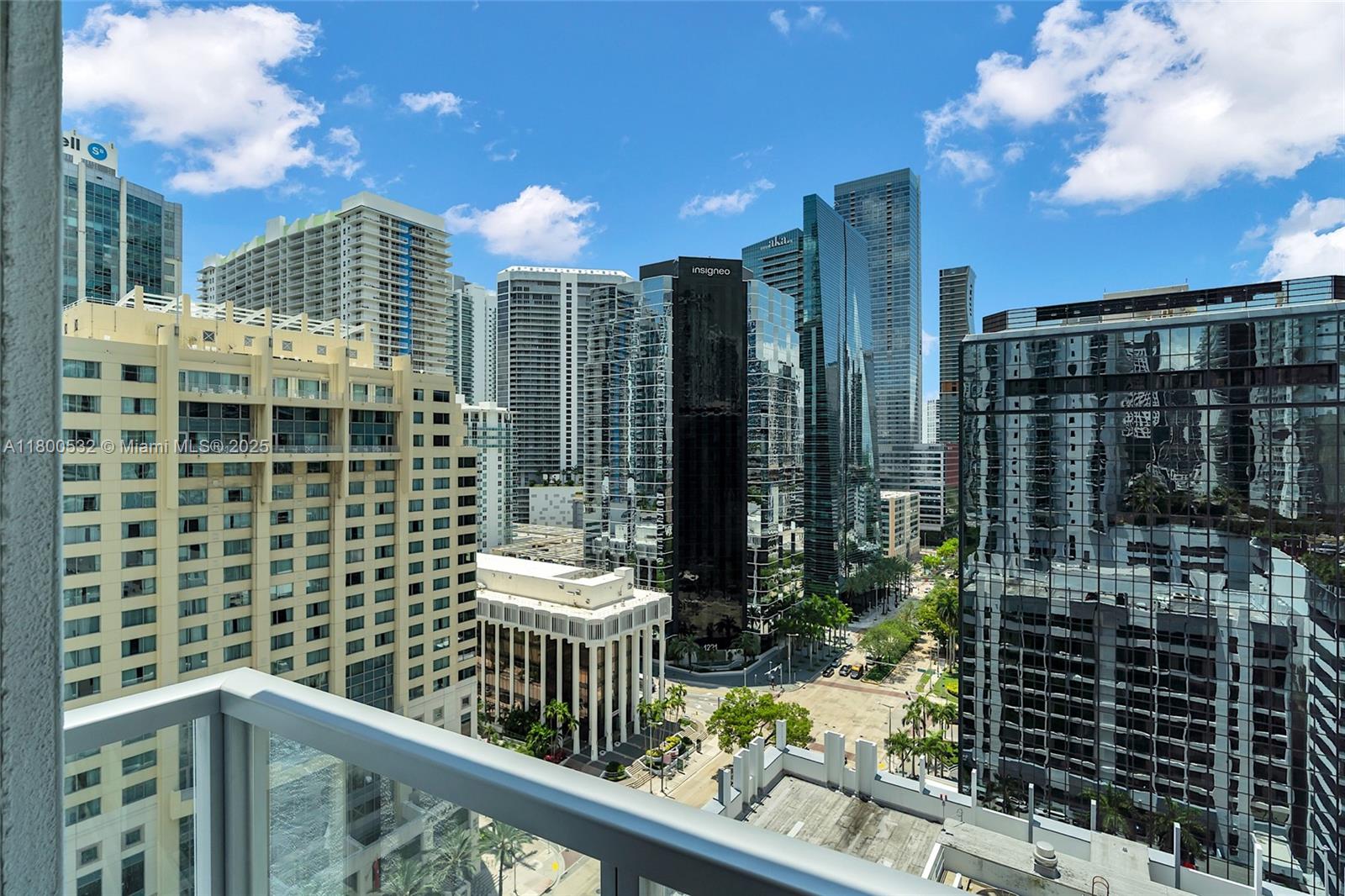 Property for Sale at 1060 Brickell Ave 1811, Miami, Broward County, Florida - Bedrooms: 2 
Bathrooms: 2  - $549,000