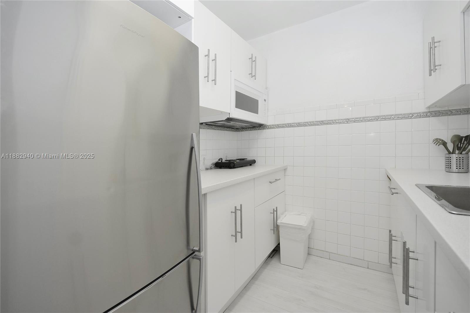 344 MERIDIAN AVE CONDO - Residential Lease