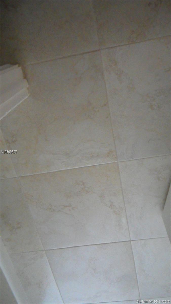 SABAL CHASE SEC 1 - Residential Lease