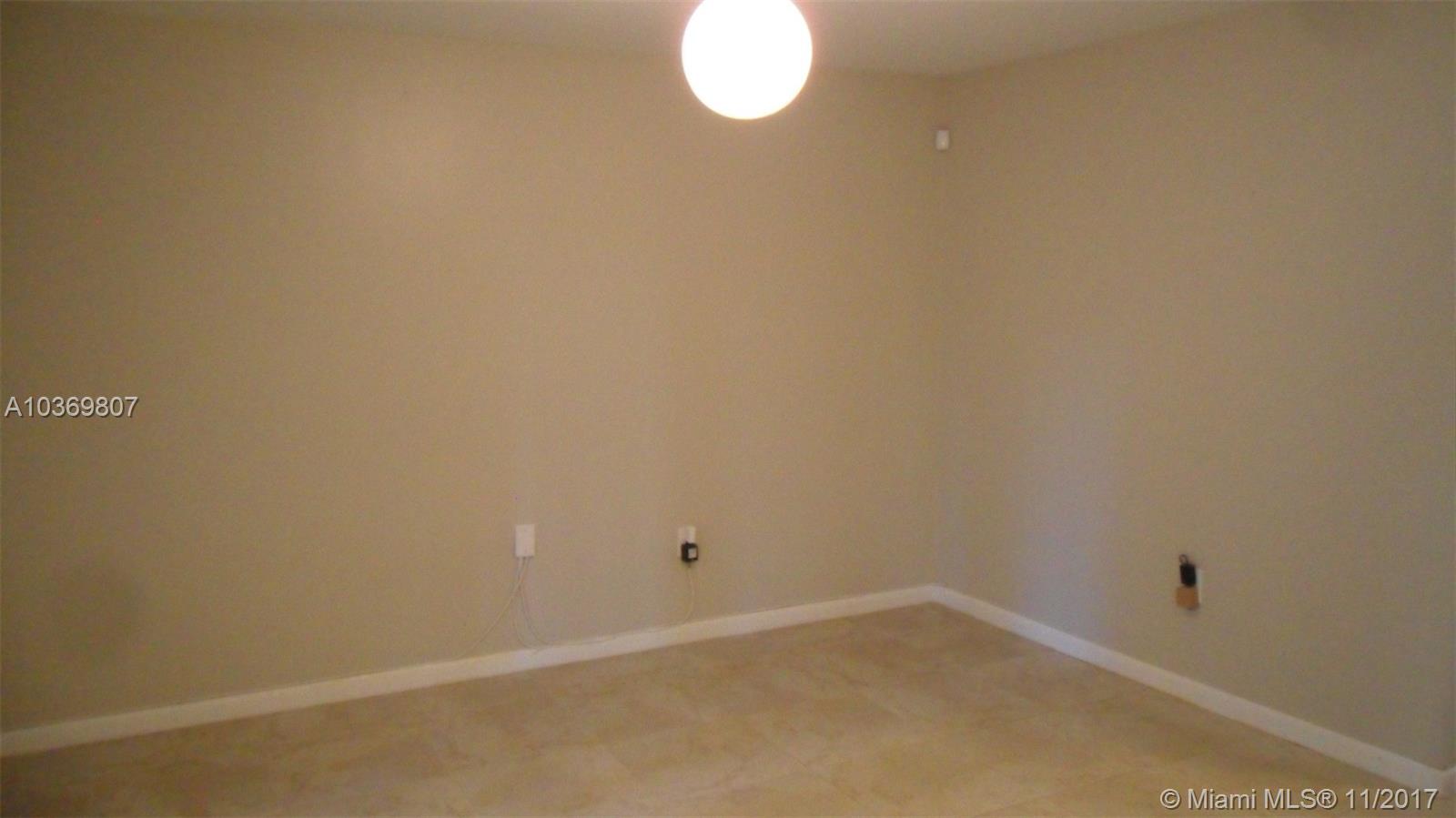 SABAL CHASE SEC 1 - Residential Lease