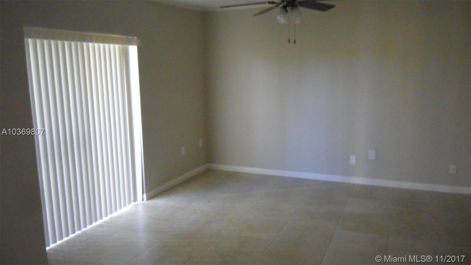 SABAL CHASE SEC 1 - Residential Lease