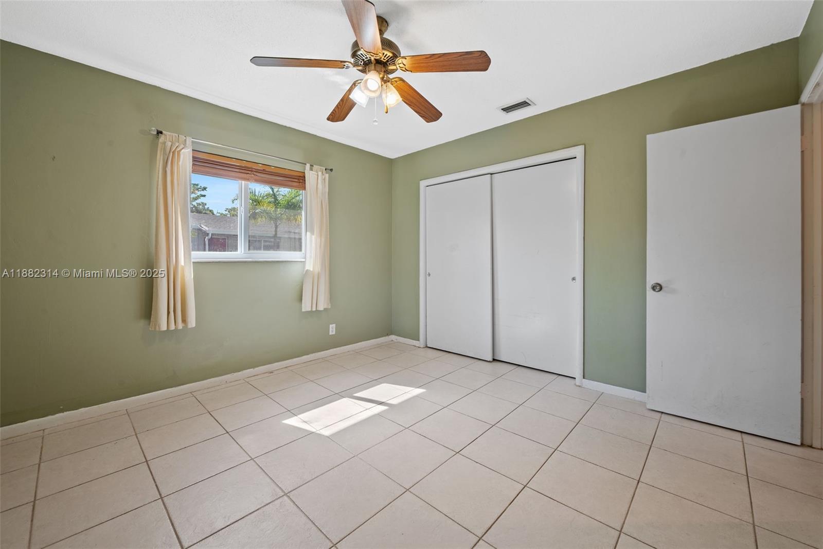 BONIELLO VILLAS SEC TWO - Residential Lease