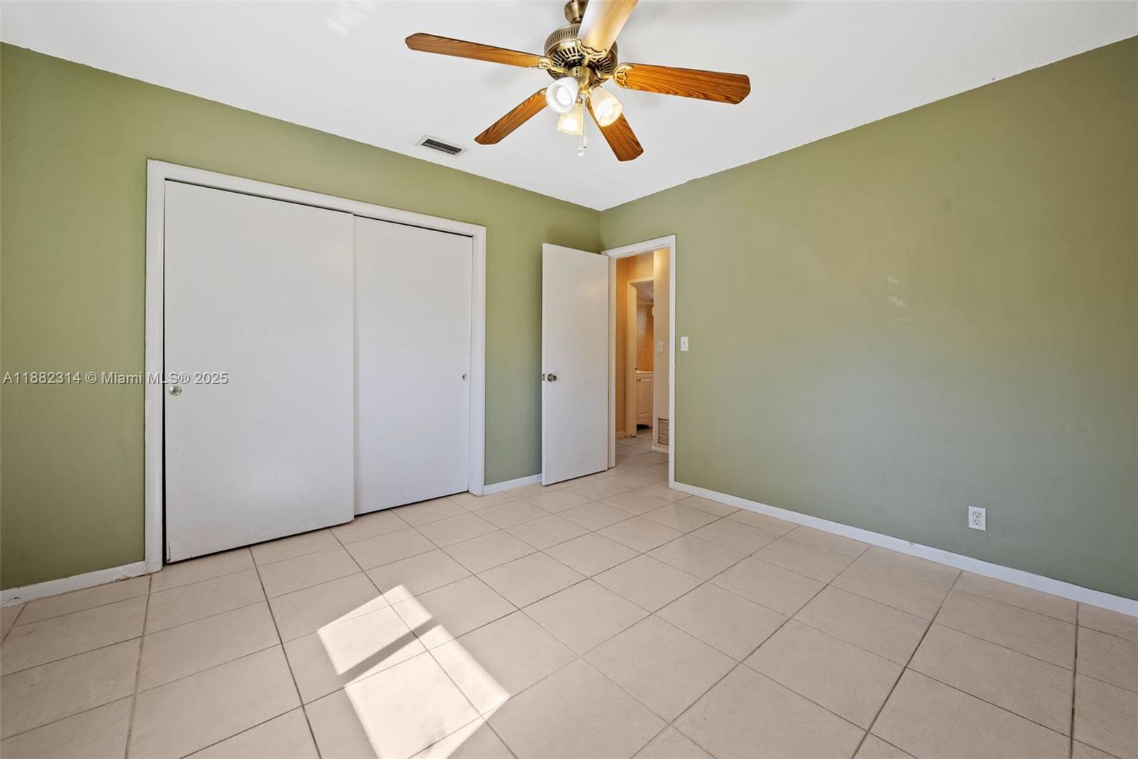 BONIELLO VILLAS SEC TWO - Residential Lease