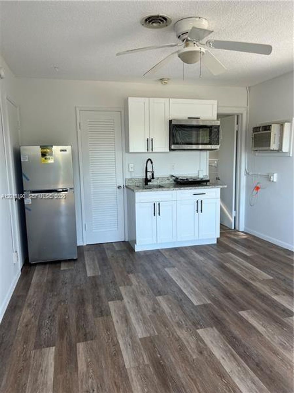 Photo of 5741 NE 18th Ave #2A, Fort Lauderdale, FL 33334 (MLS # A12018190)
