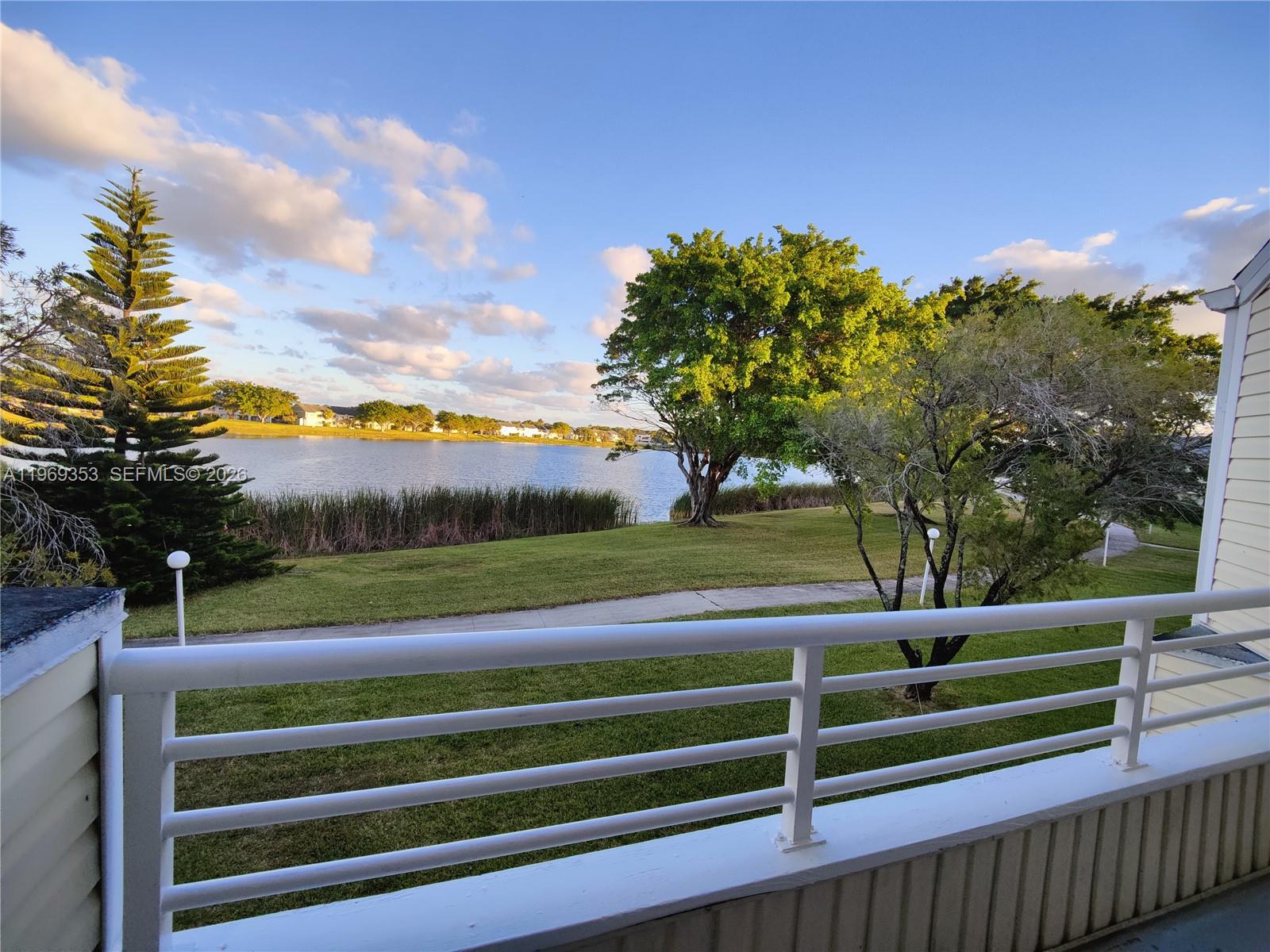 SUMMER LAKE - Residential Lease