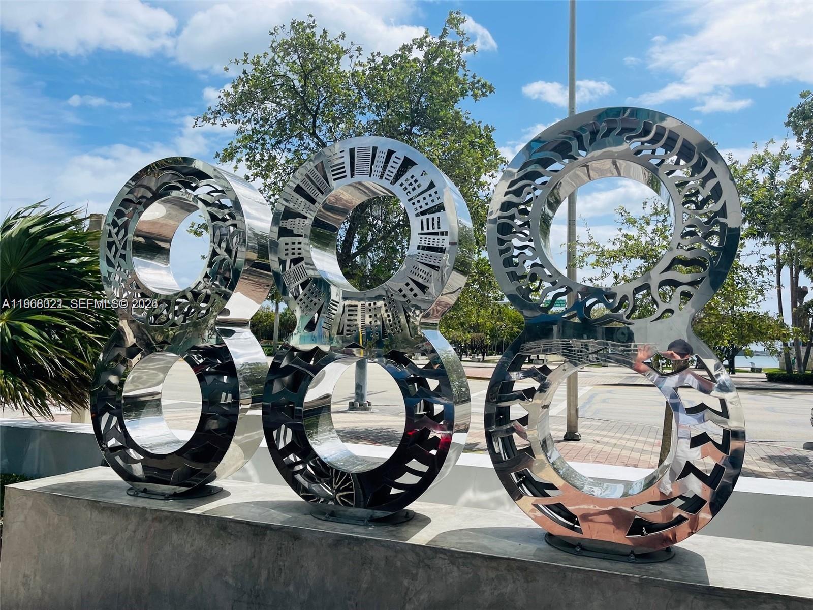 888 Biscayne Blvd 1512