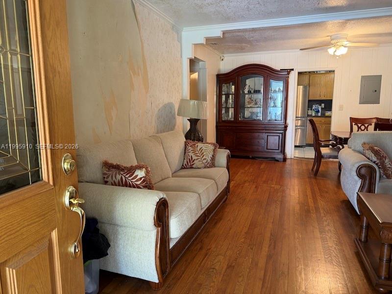 COLUMBIA PARK CORR PL - Residential