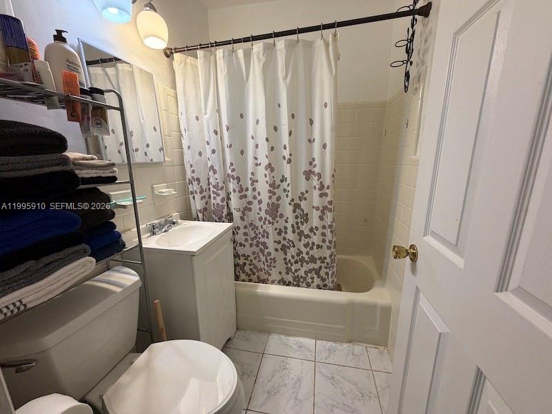 COLUMBIA PARK CORR PL - Residential