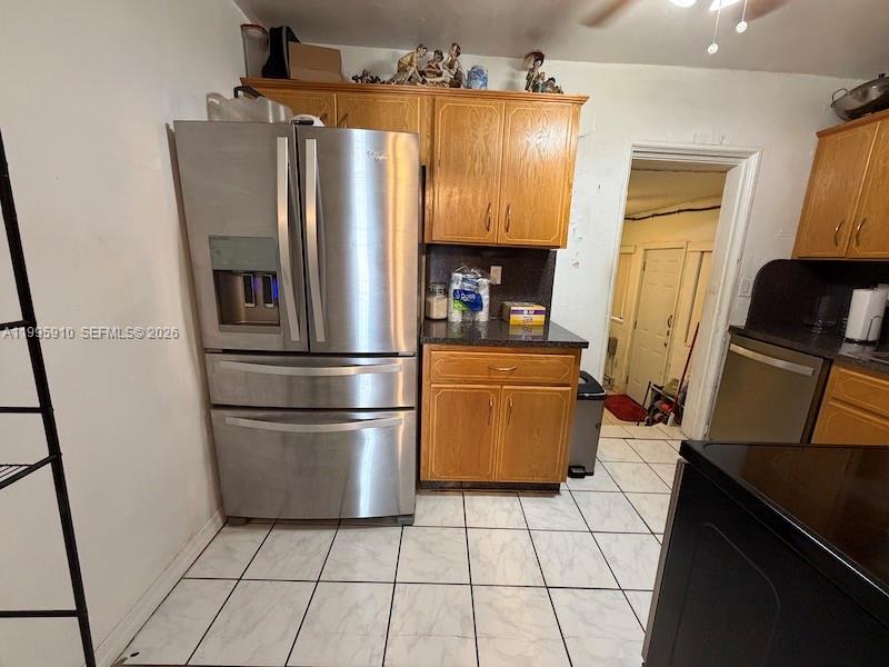 COLUMBIA PARK CORR PL - Residential