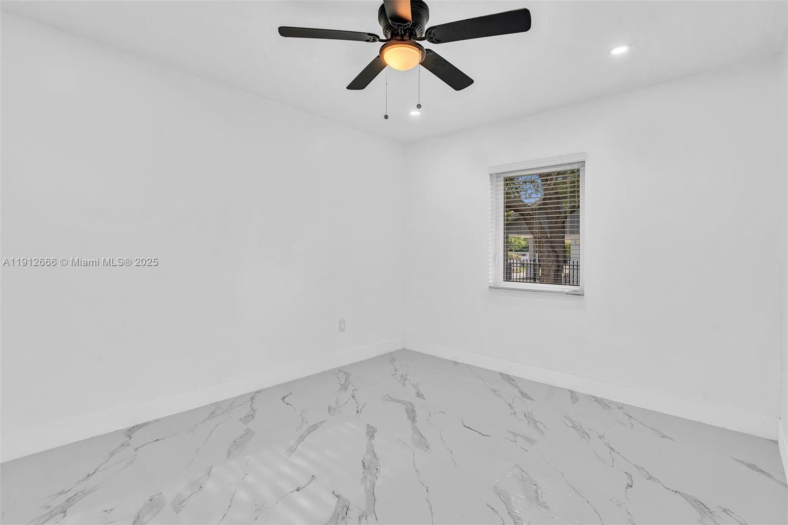 PIERCES LEMON CITY - Residential