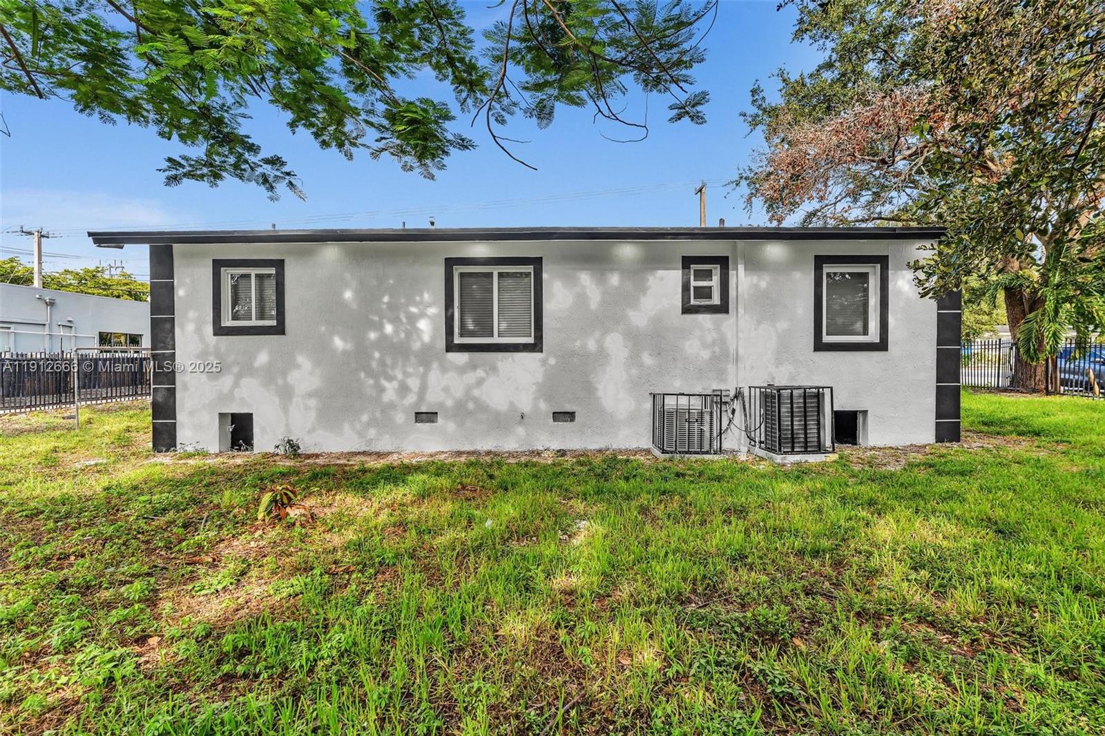 PIERCES LEMON CITY - Residential