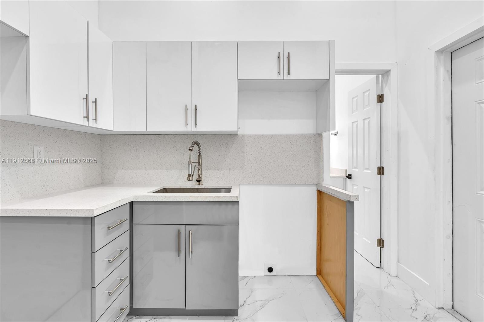 PIERCES LEMON CITY - Residential