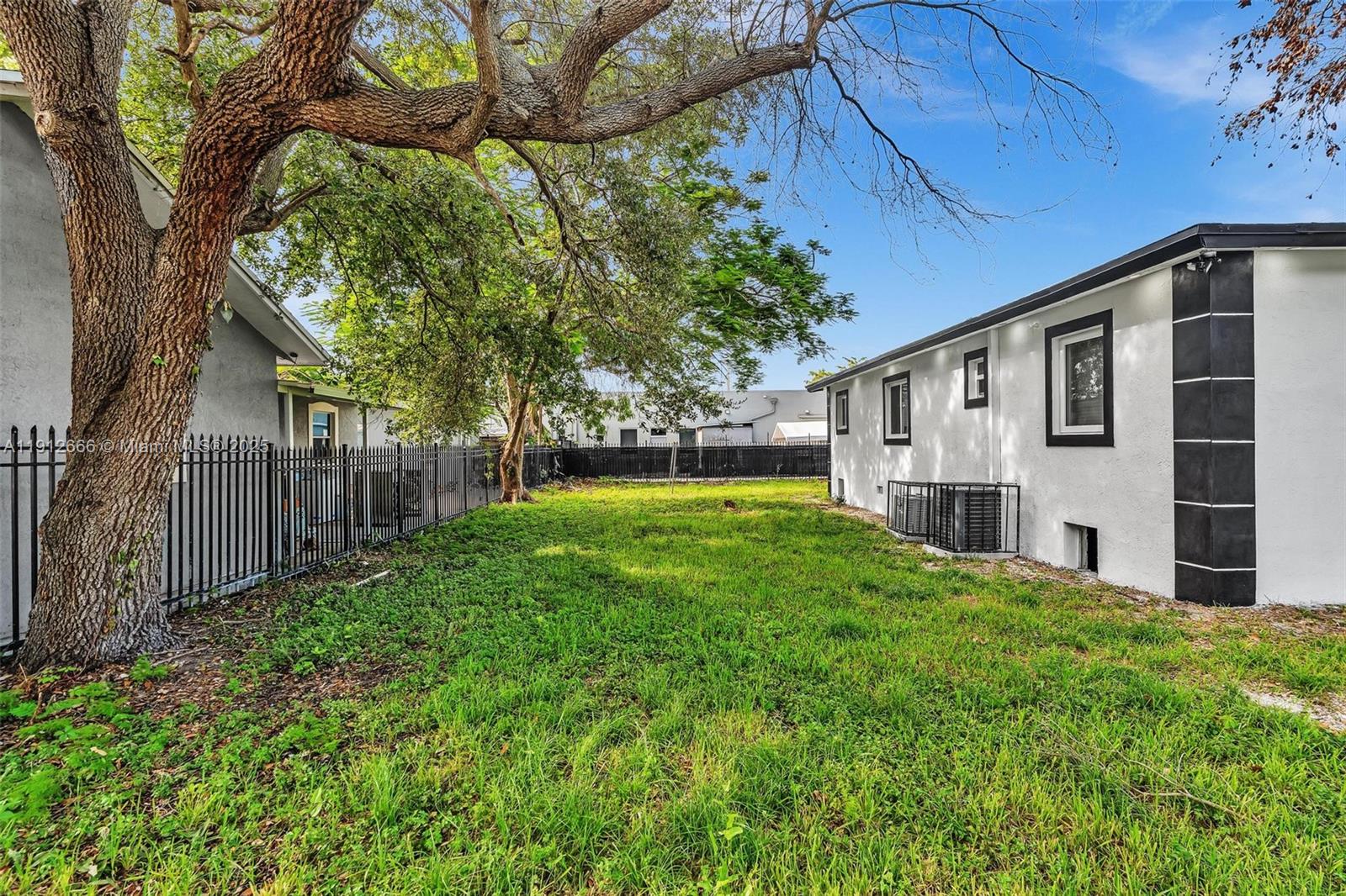 PIERCES LEMON CITY - Residential