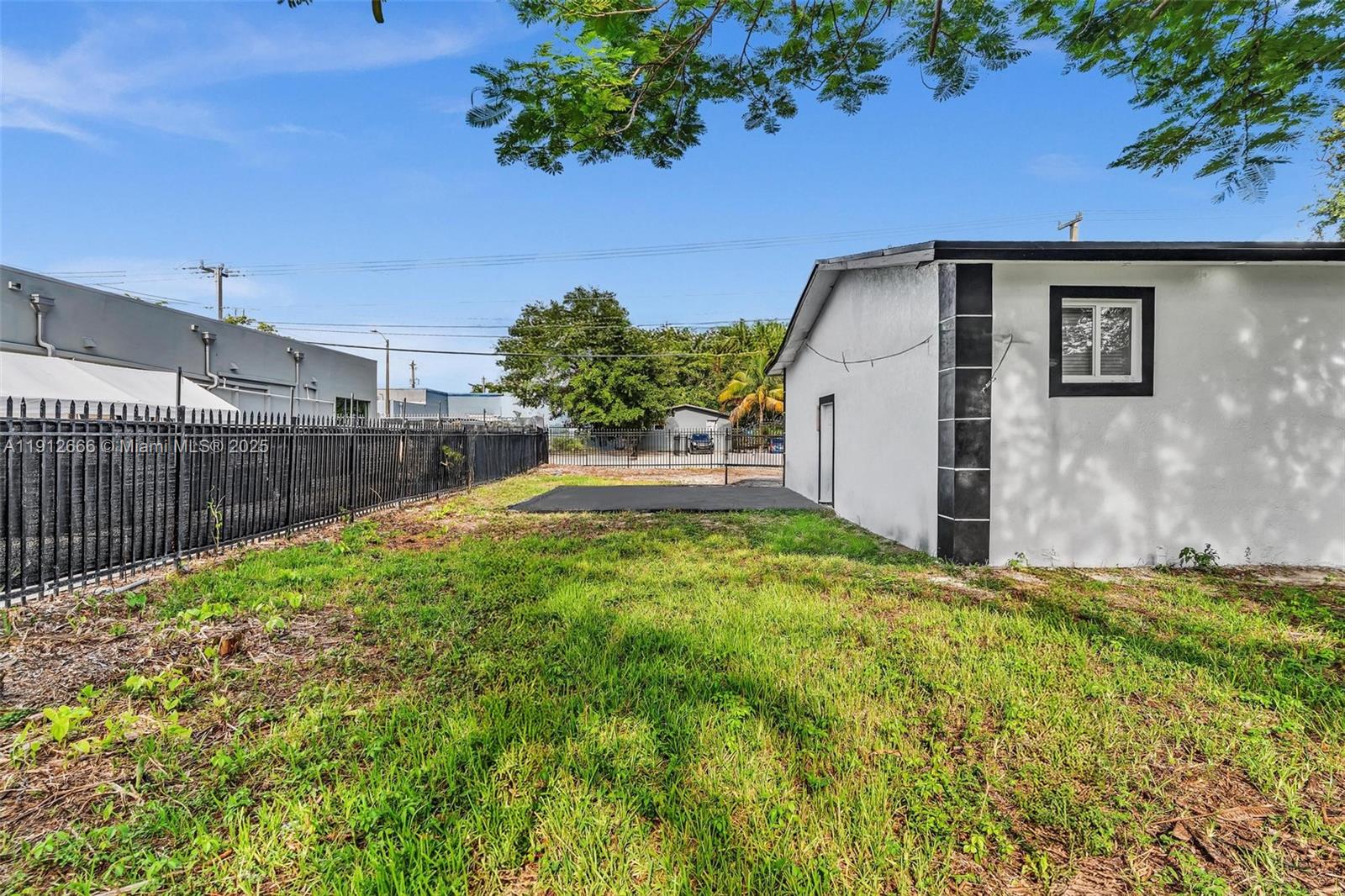 PIERCES LEMON CITY - Residential