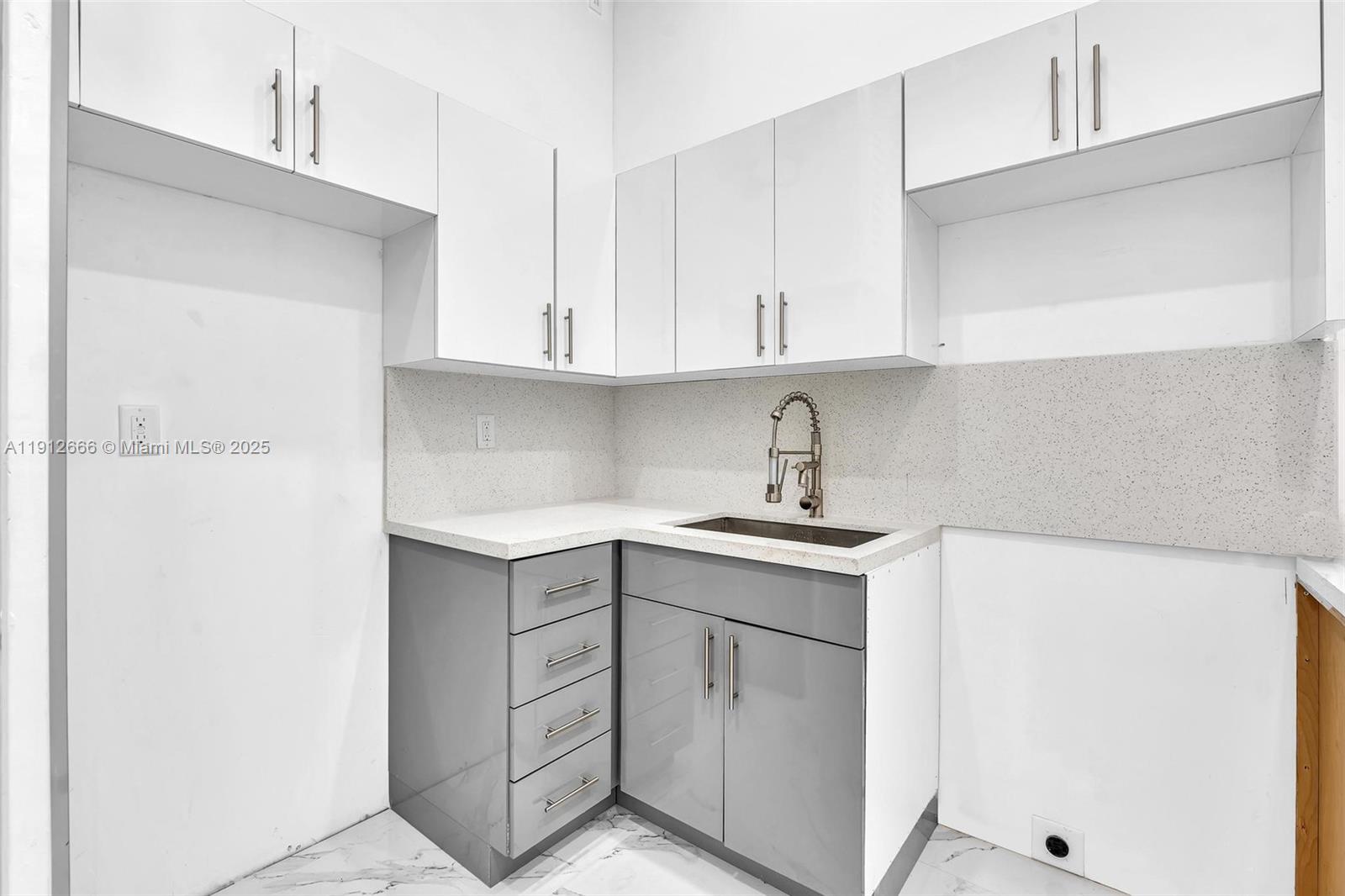 PIERCES LEMON CITY - Residential