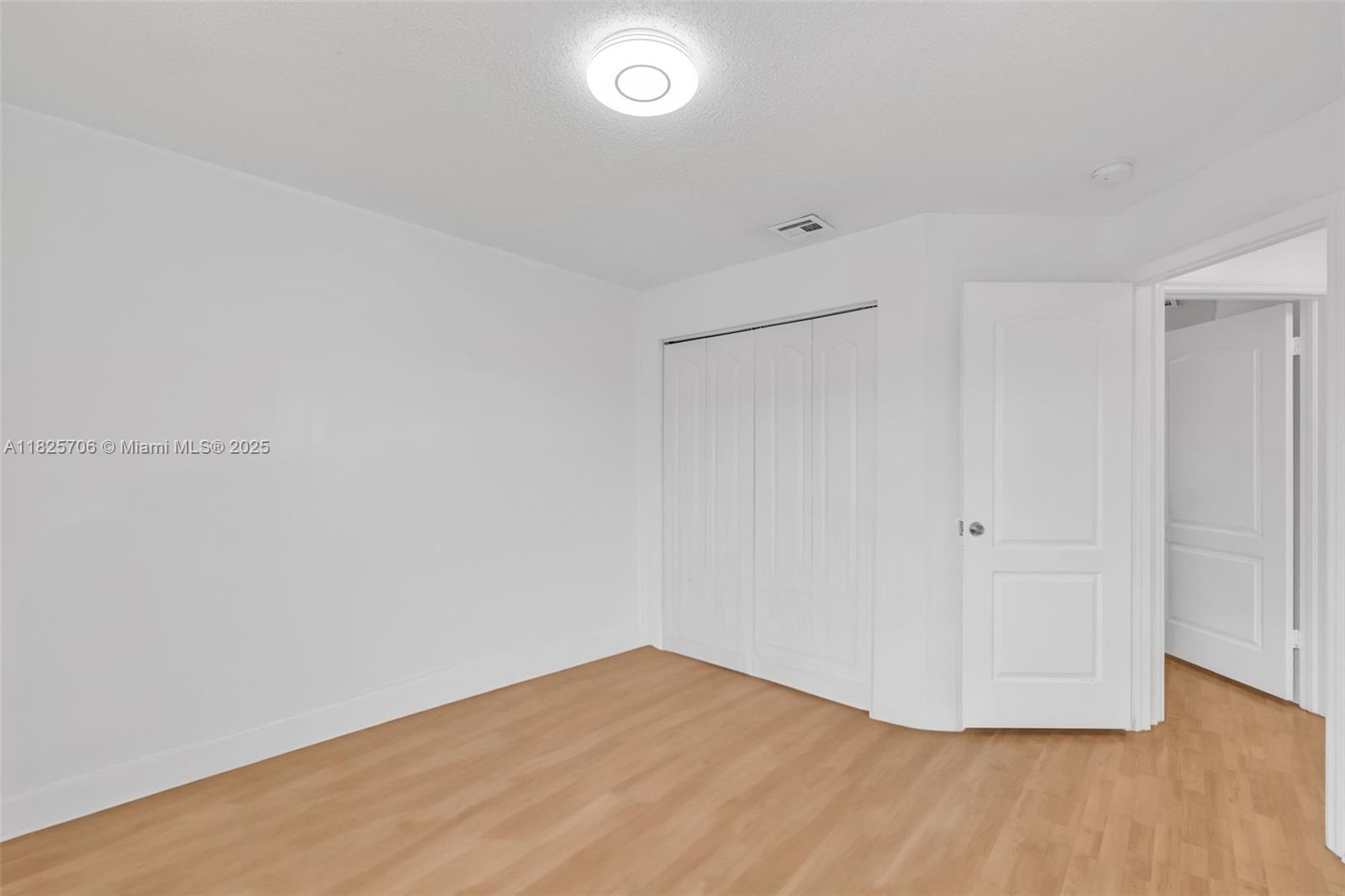 DORAL LANDINGS EAST - Residential