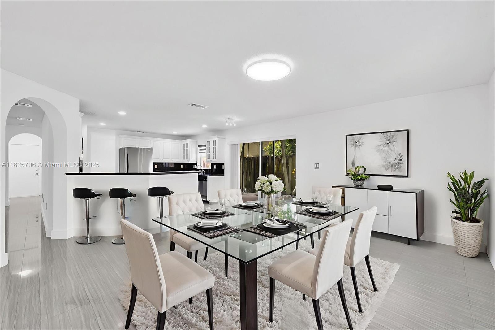 DORAL LANDINGS EAST - Residential