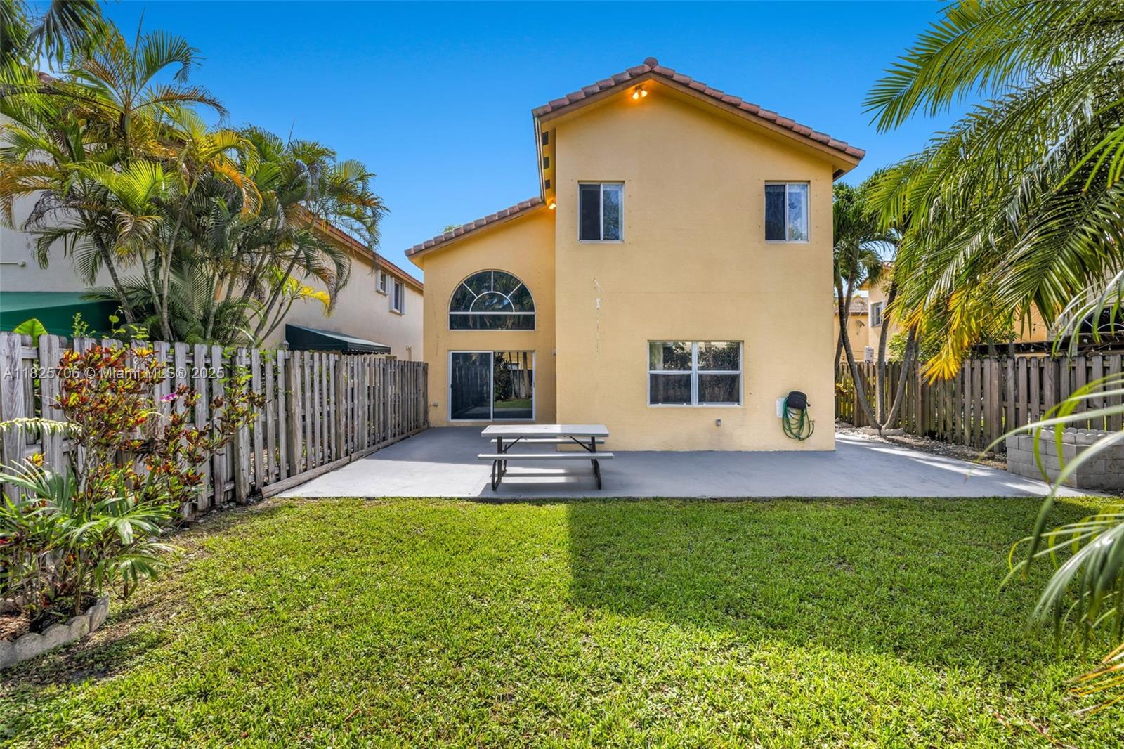 5134 NW 113th Ave