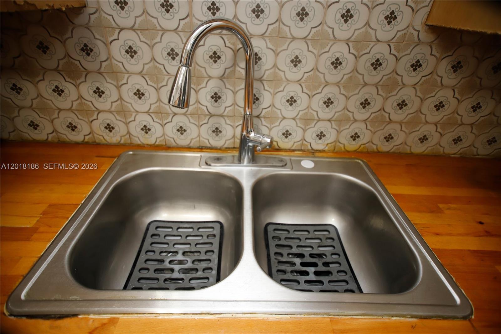 MONTICELLO PK UNIT NO 3 - Residential