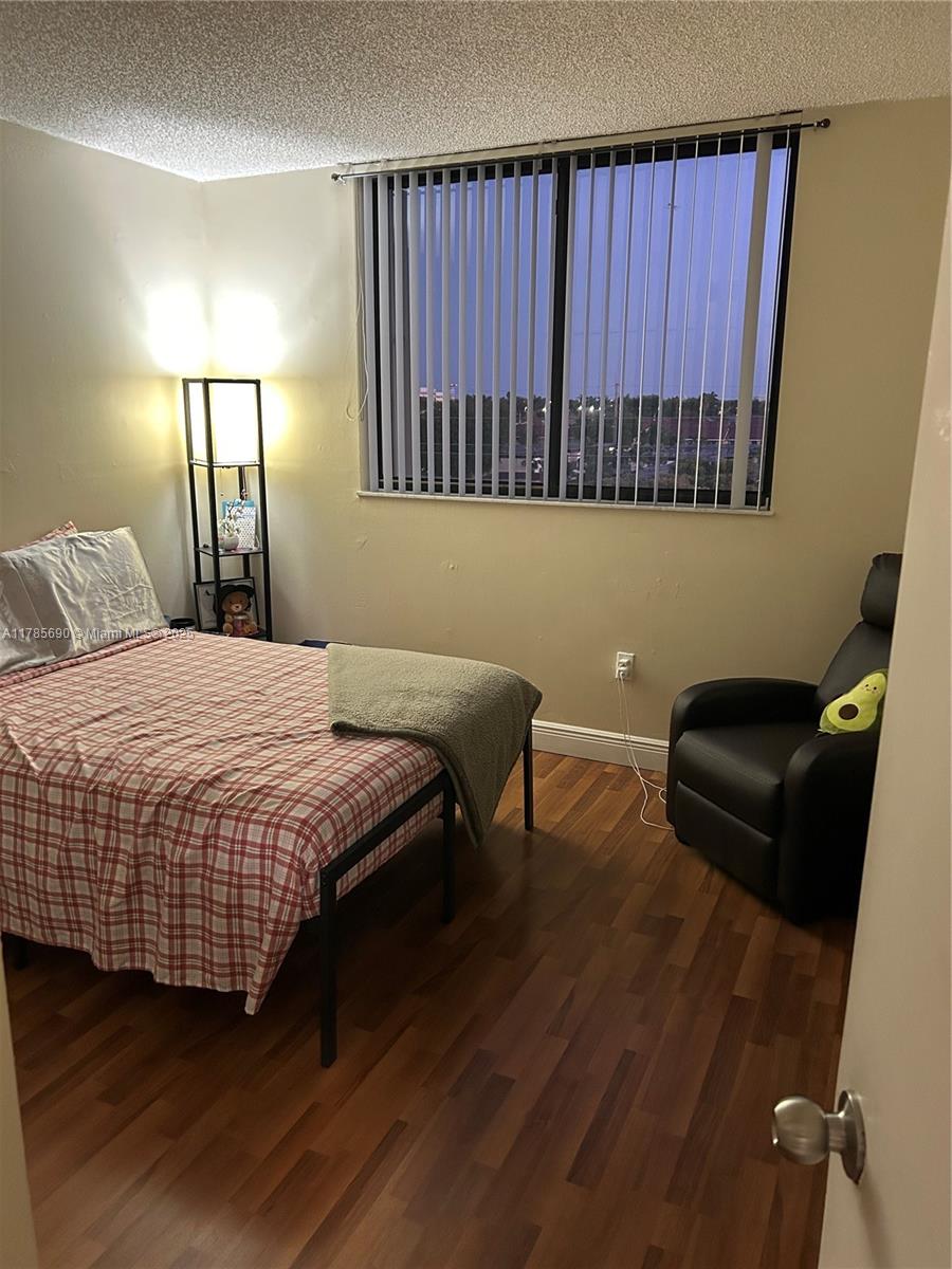 AZUL AT FONTAINEBLEAU CON - Residential