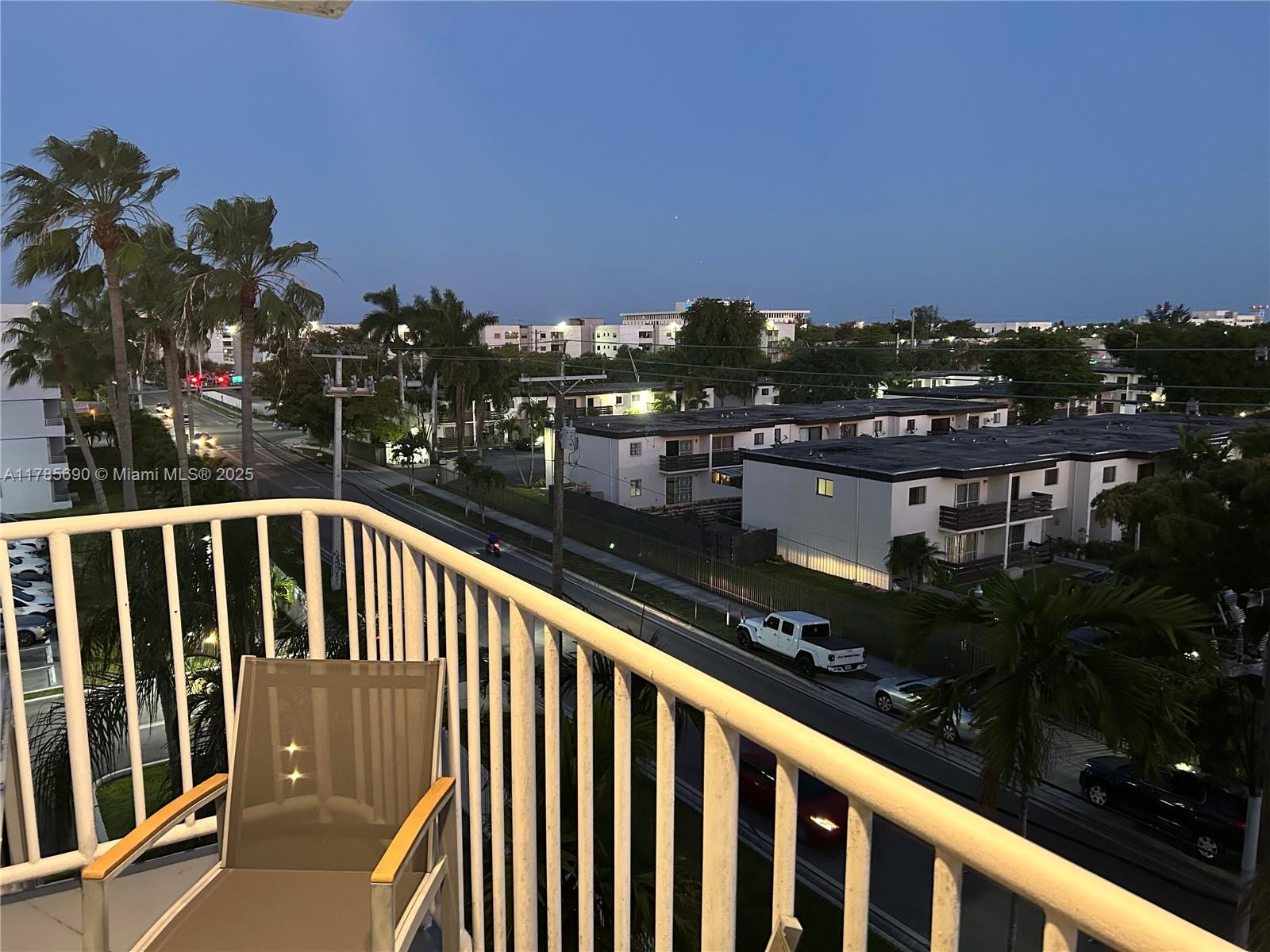 AZUL AT FONTAINEBLEAU CON - Residential