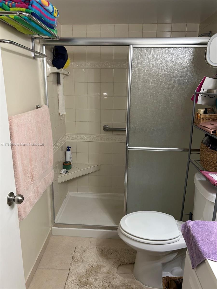 AZUL AT FONTAINEBLEAU CON - Residential