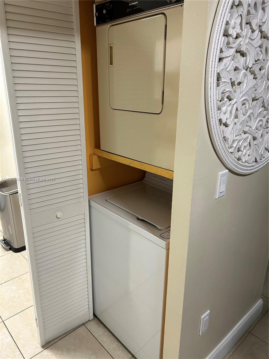 AZUL AT FONTAINEBLEAU CON - Residential