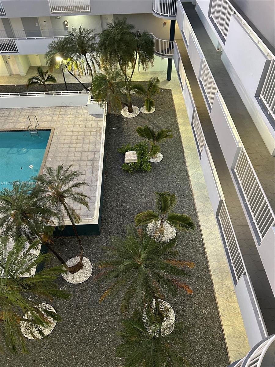 AZUL AT FONTAINEBLEAU CON - Residential